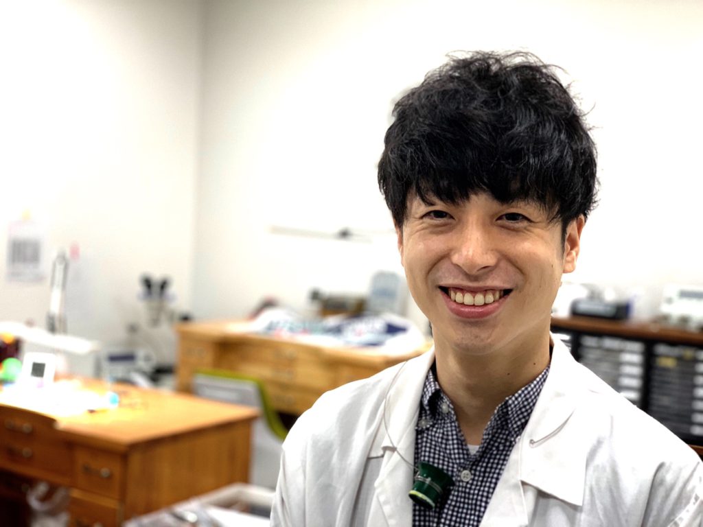 やりがいは「時計修理で生まれるお客様からのありがとう」 時計修理チーム リーダー佐藤